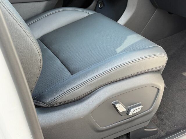 2027 Hyundai SANTA FE HYBRID Limited Chantilly VA