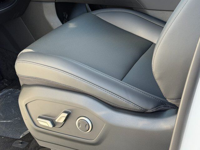2027 Hyundai SANTA FE HYBRID SEL Chantilly VA
