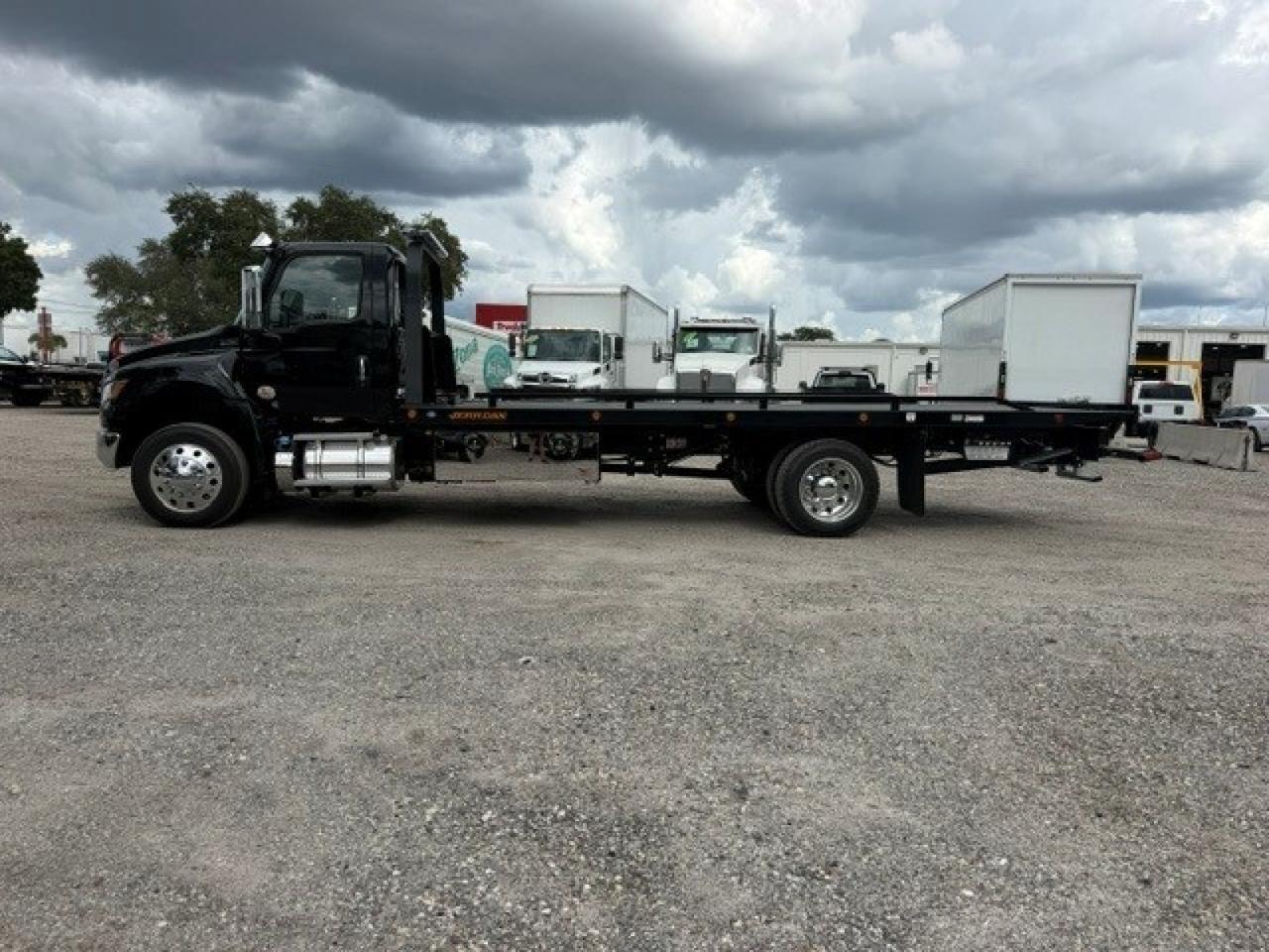 2027 International MV607 Jerr-Dan 22' XLP Rollback Car Carrier Tampa FL