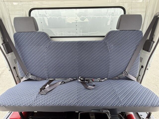 2027 Isuzu NPR-HD Crew Cab GAS 16' Dry Box Truck Miami FL