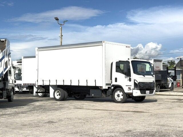 2027 Isuzu NRR 18' Curtain Sider Box Truck