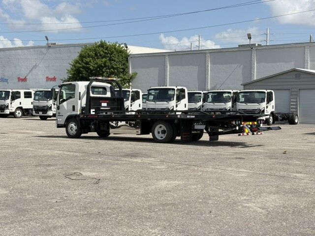 2027 Isuzu NRR 22' Jerr-Dan Rollback Car Carrier Truck