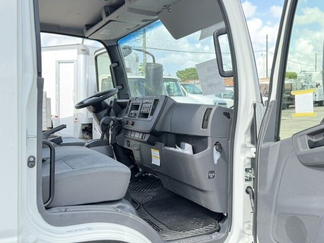 2027 Isuzu NRR 22' Jerr-Dan Rollback Car Carrier Truck Miami FL
