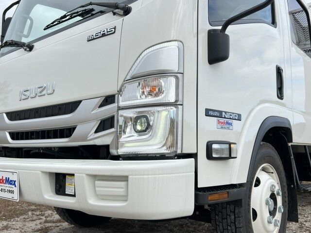 2027 Isuzu NRR Crew Cab GAS 12' BABCO Aluminum Chipper Truck with 2' Tunnel Box Homestead FL