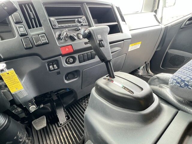 2027 Isuzu NRR Crew Cab GAS 12' BABCO Aluminum Chipper Truck with 2' Tunnel Box Homestead FL