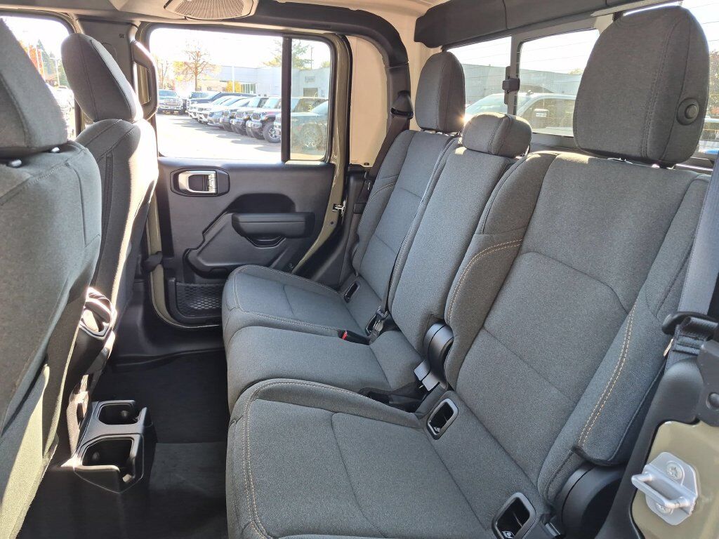 2027 Jeep Gladiator Willys Gresham OR