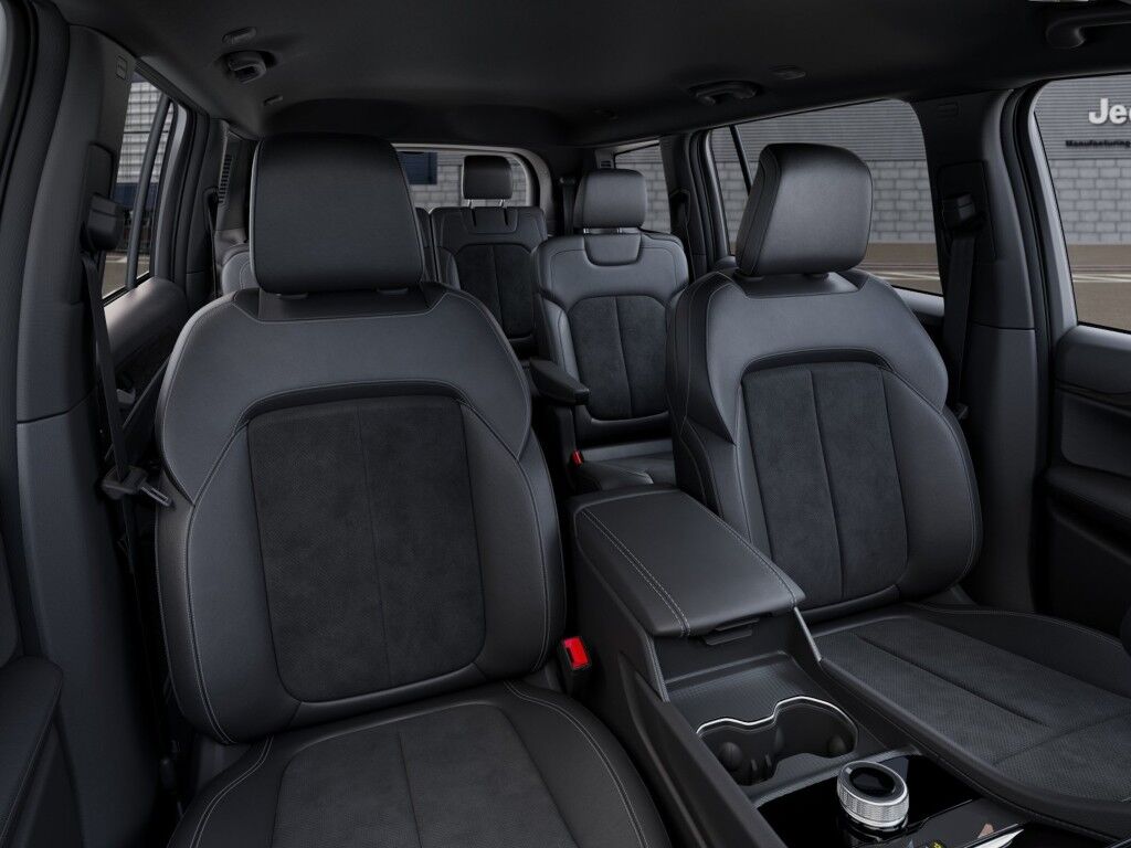 2027 Jeep Grand Cherokee L Laredo Altitude Owego NY