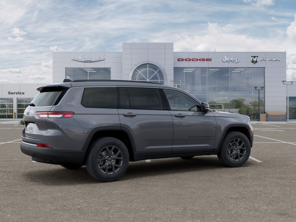 2027 Jeep Grand Cherokee L Laredo Altitude Owego NY