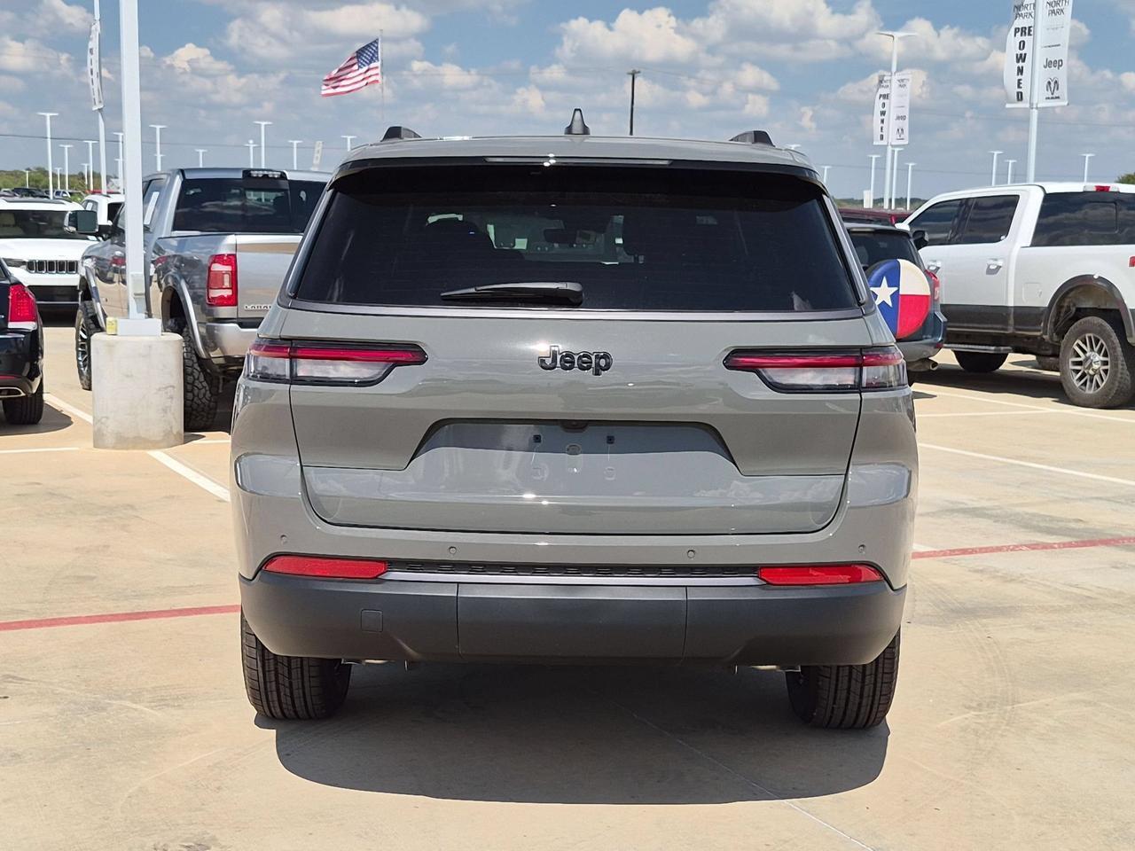 2027 Jeep Grand Cherokee L Laredo Altitude Castroville TX