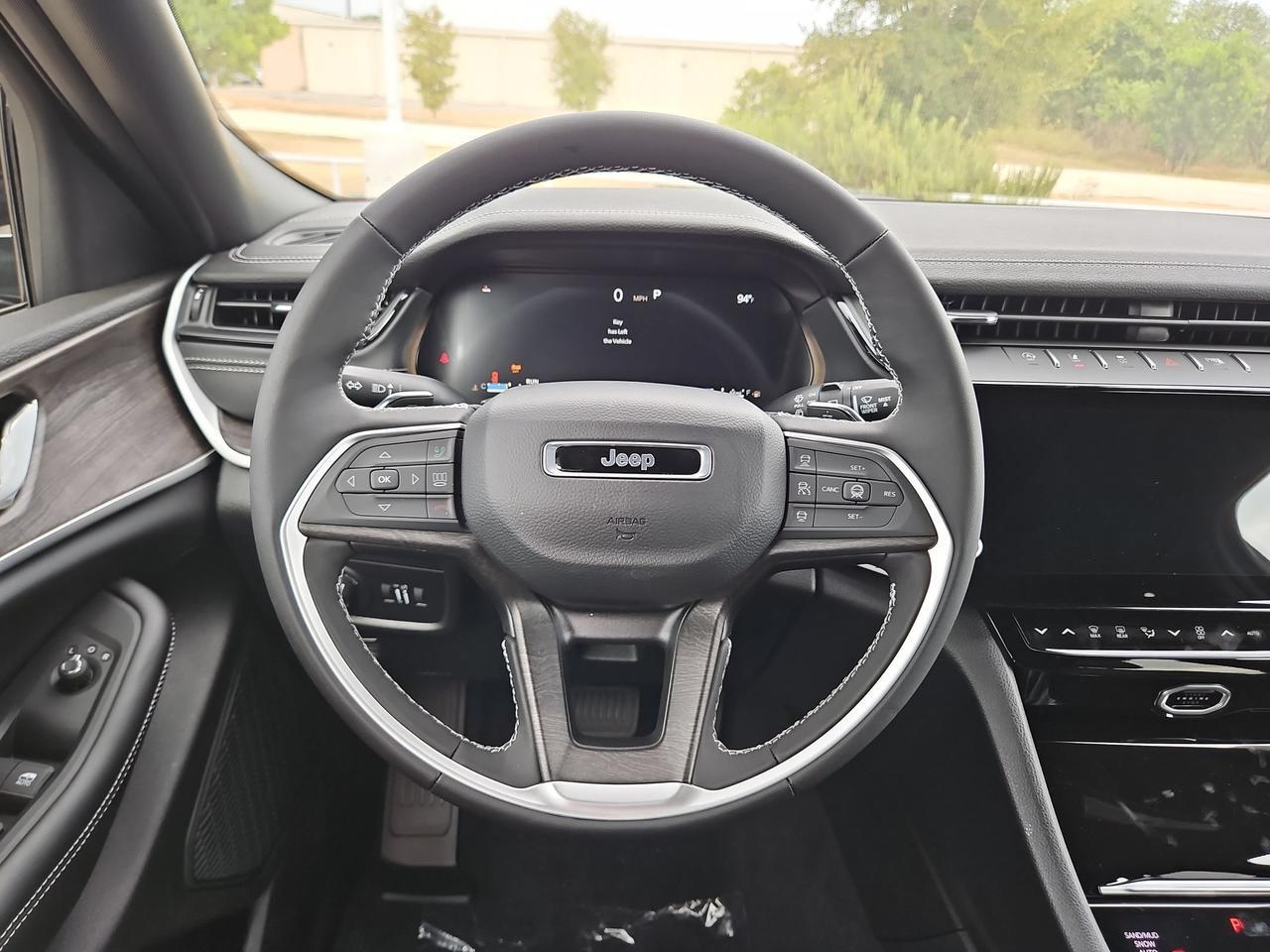 2027 Jeep Grand Cherokee L Laredo Altitude Castroville TX