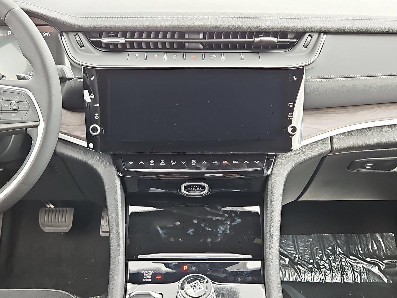 2027 Jeep Grand Cherokee L Laredo Altitude Castroville TX