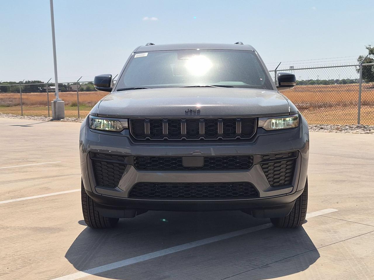 2027 Jeep Grand Cherokee L Laredo Altitude Castroville TX