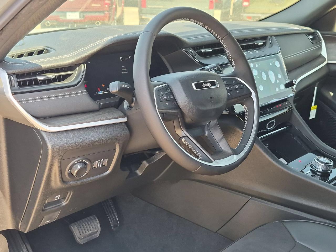 2027 Jeep Grand Cherokee L Laredo Altitude Castroville TX