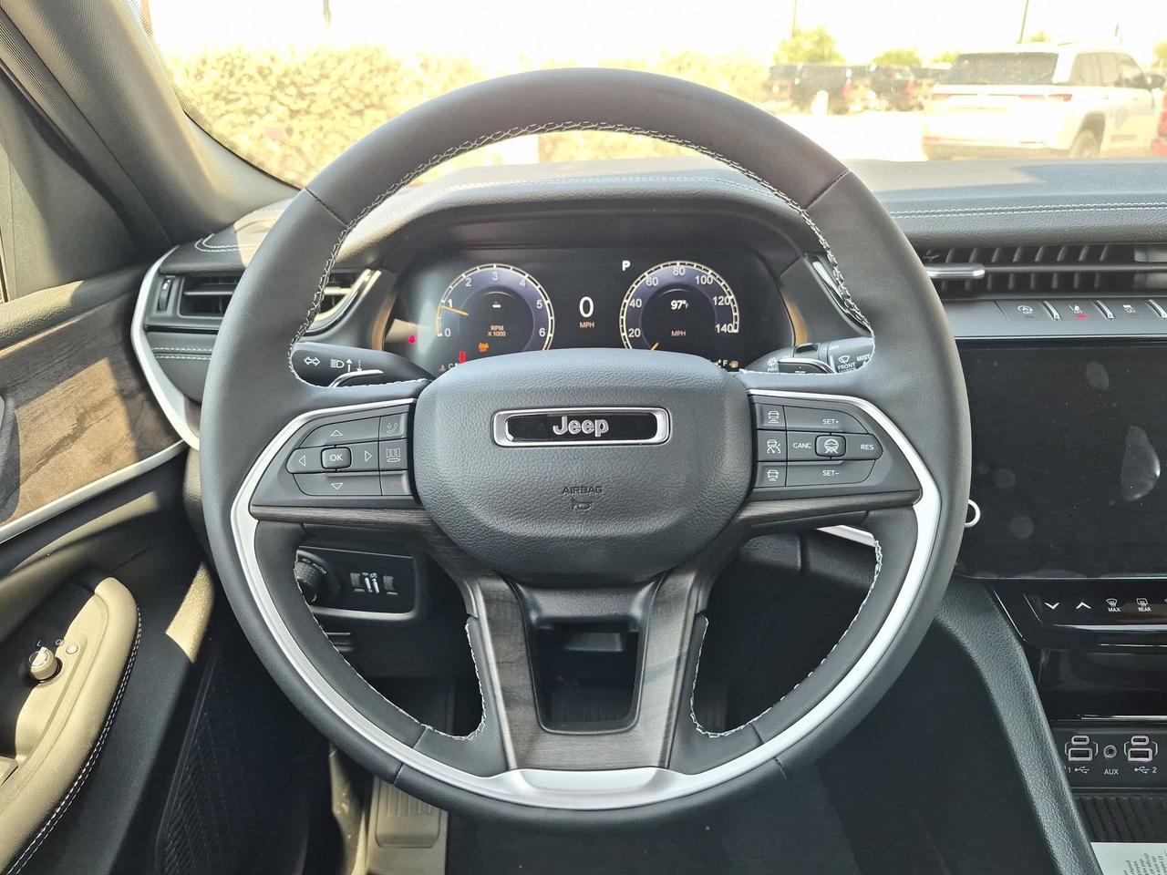 2027 Jeep Grand Cherokee L Laredo Altitude Castroville TX
