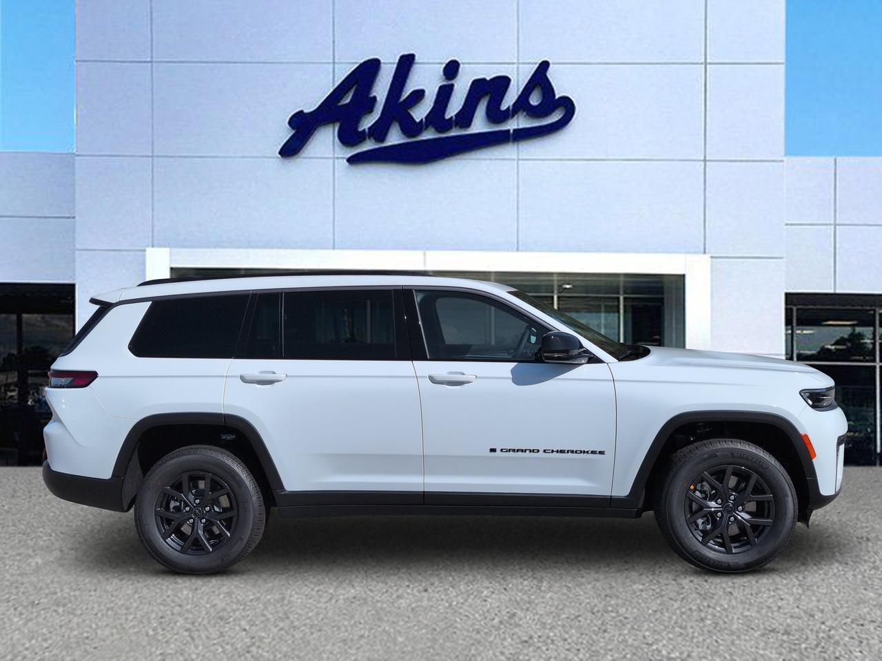 2027 Jeep Grand Cherokee L Laredo Altitude
