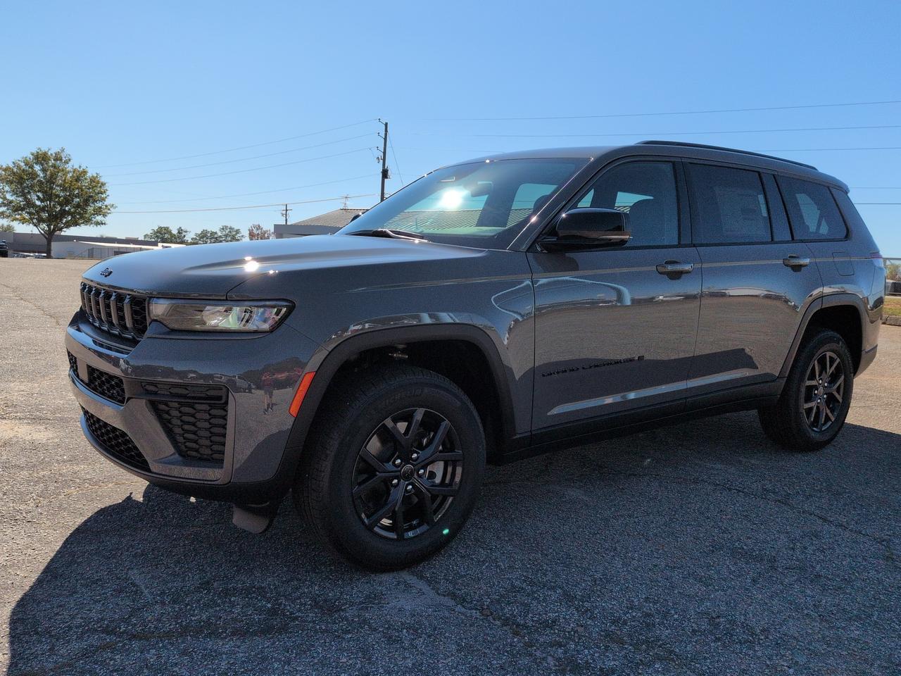 2027 Jeep Grand Cherokee L Laredo Altitude Winder GA
