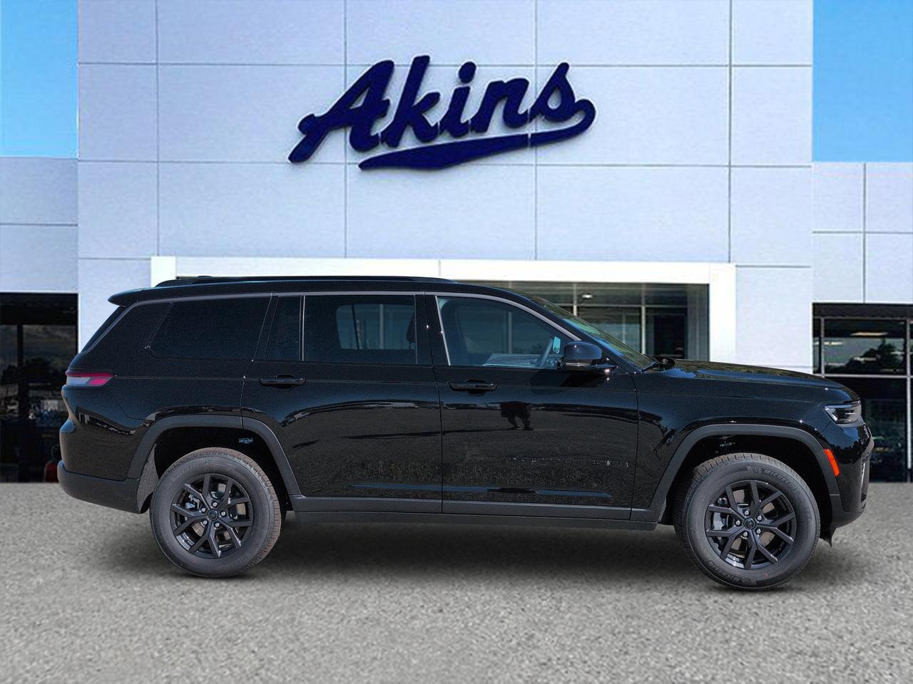 2027 Jeep Grand Cherokee L Laredo Altitude