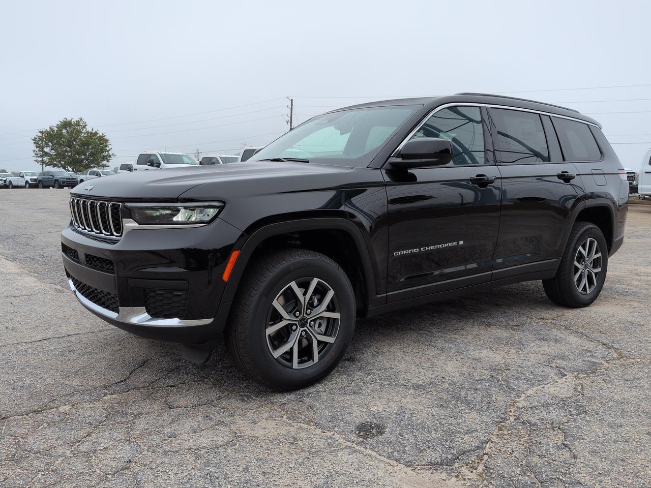 2027 Jeep Grand Cherokee L Laredo X Winder GA