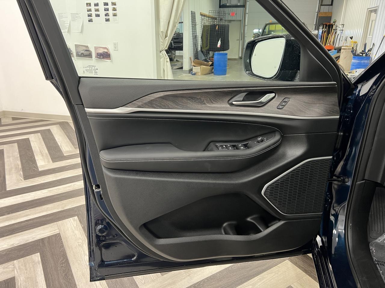 2027 Jeep Grand Cherokee L Limited Reserve Bozeman MT