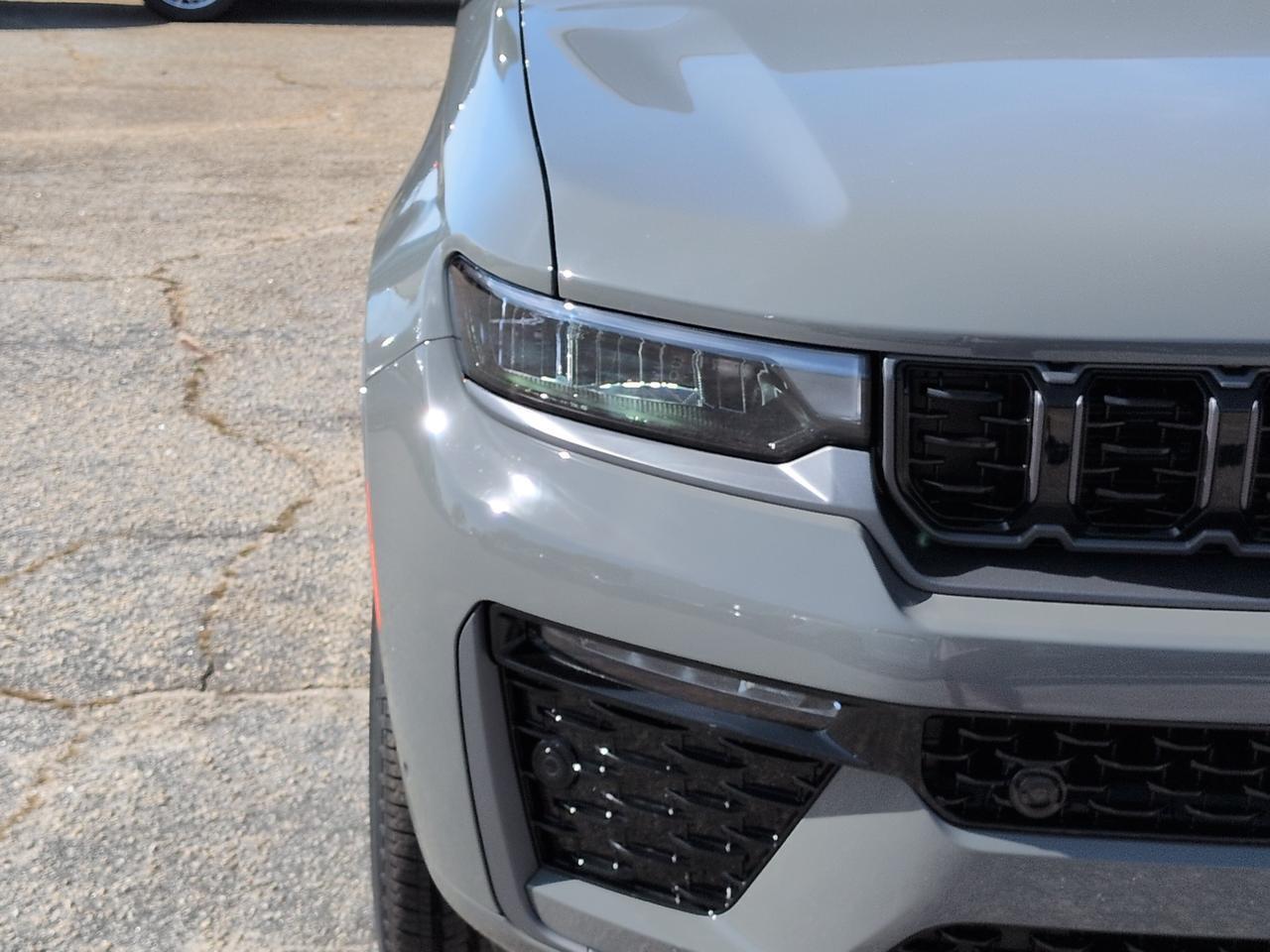 2027 Jeep Grand Cherokee L Limited Reserve Winder GA