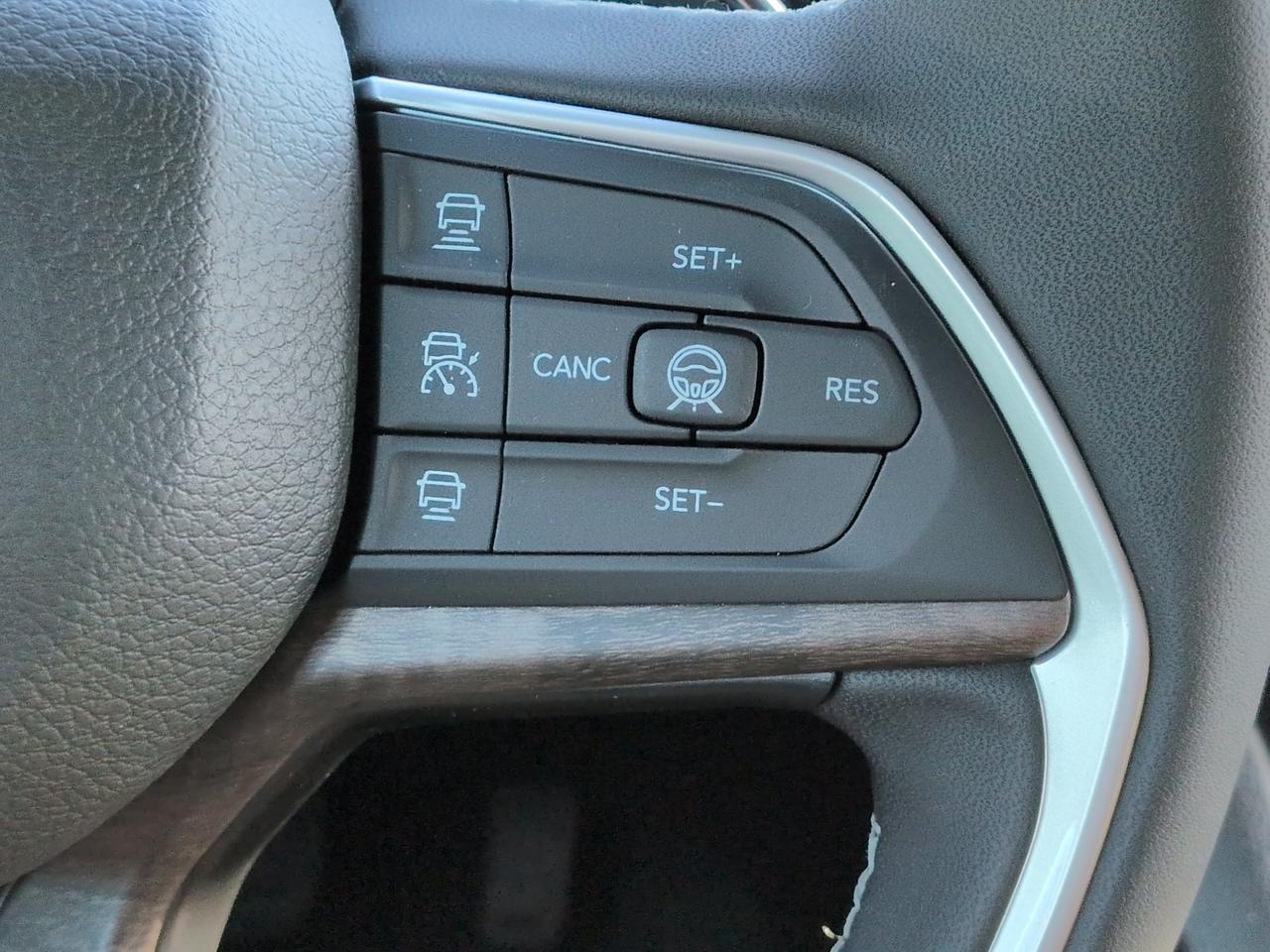 2027 Jeep Grand Cherokee L Limited Reserve Winder GA