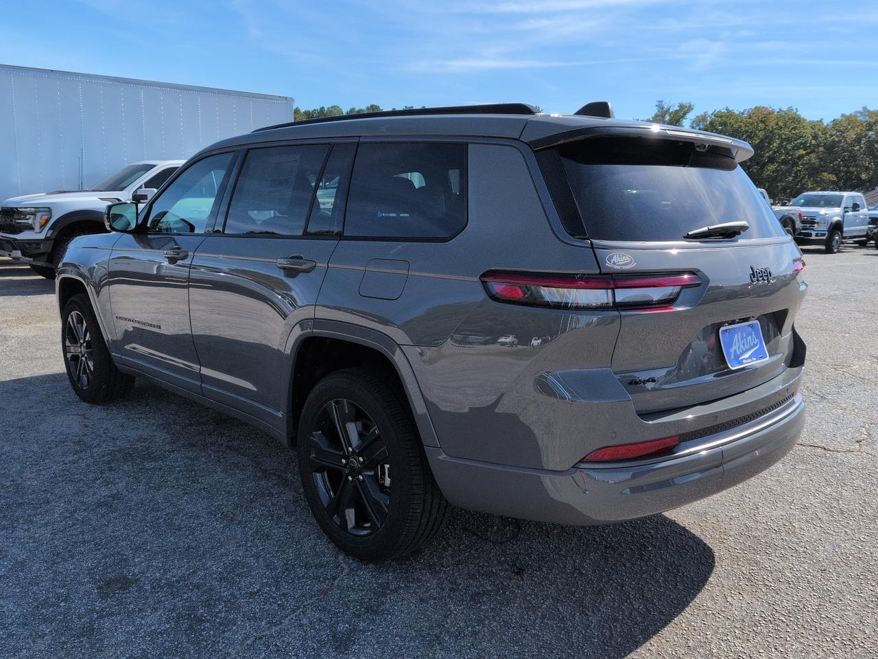 2027 Jeep Grand Cherokee L Limited Reserve Winder GA