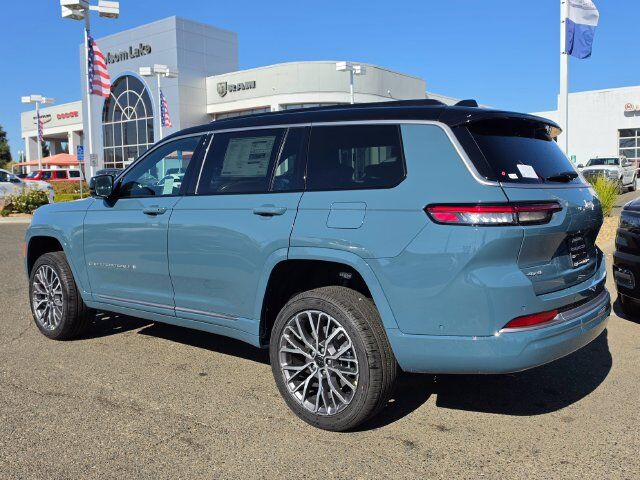2027 Jeep Grand Cherokee L Summit Folsom CA