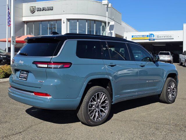 2027 Jeep Grand Cherokee L Summit Folsom CA