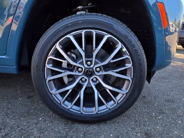 2027 Jeep Grand Cherokee L Summit Folsom CA