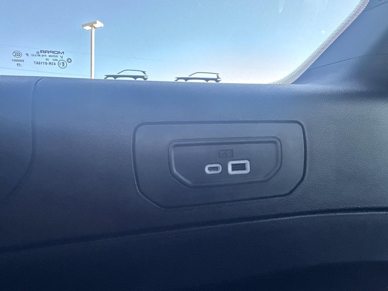2027 Jeep Grand Cherokee L Summit Watertown SD