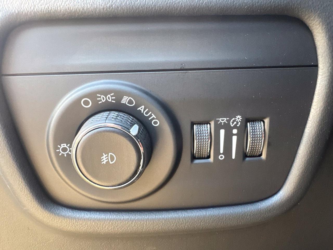 2027 Jeep Grand Cherokee L Summit Watertown SD