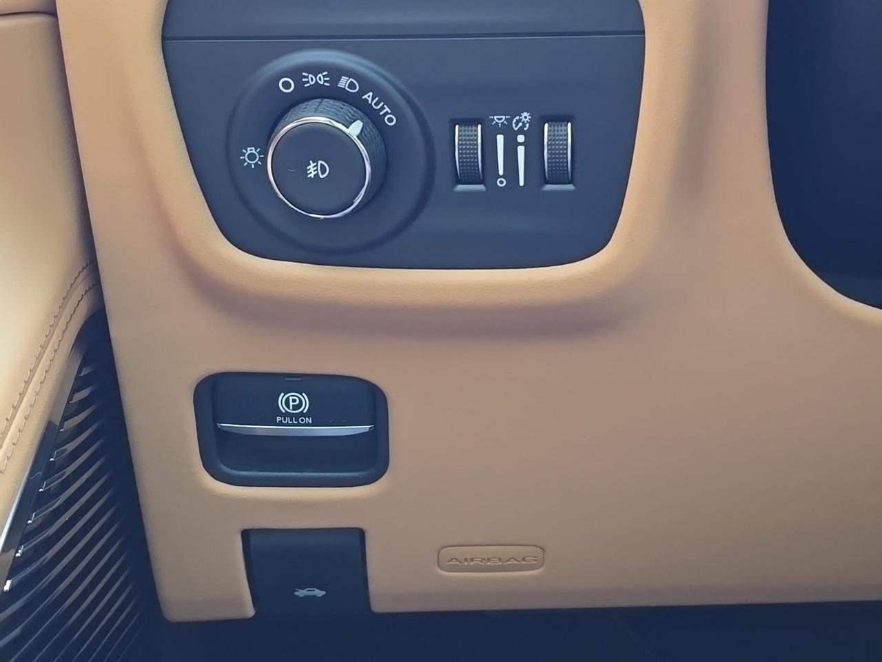 2027 Jeep Grand Cherokee L Summit Watertown SD