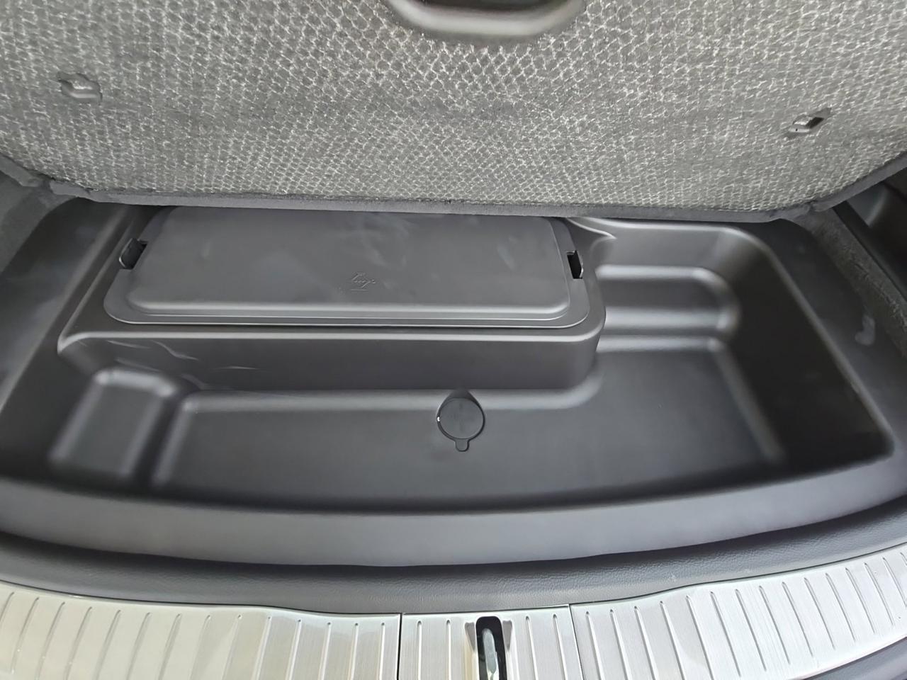 2027 Jeep Grand Cherokee L Summit Watertown SD