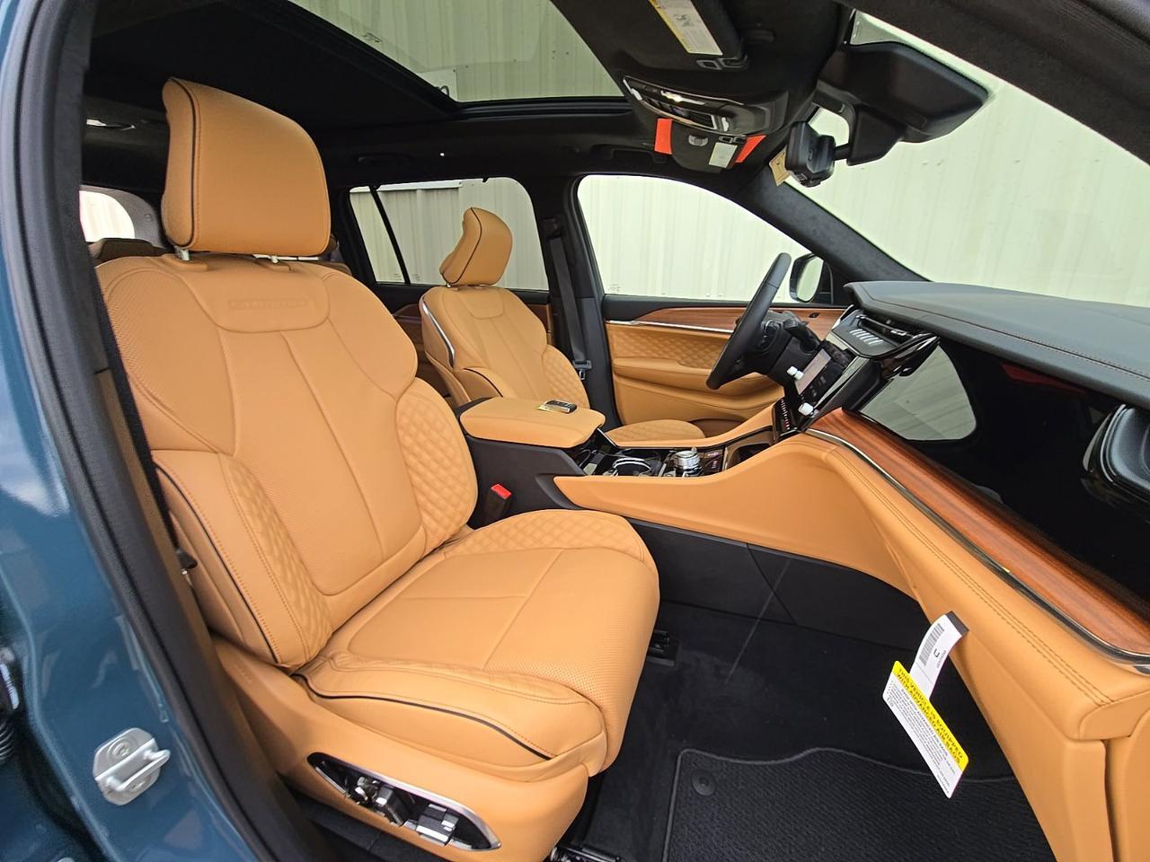 2027 Jeep Grand Cherokee L Summit Watertown SD