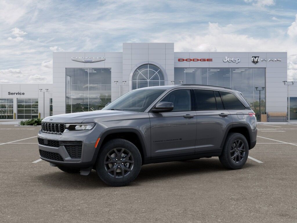 2027 Jeep Grand Cherokee Laredo Altitude