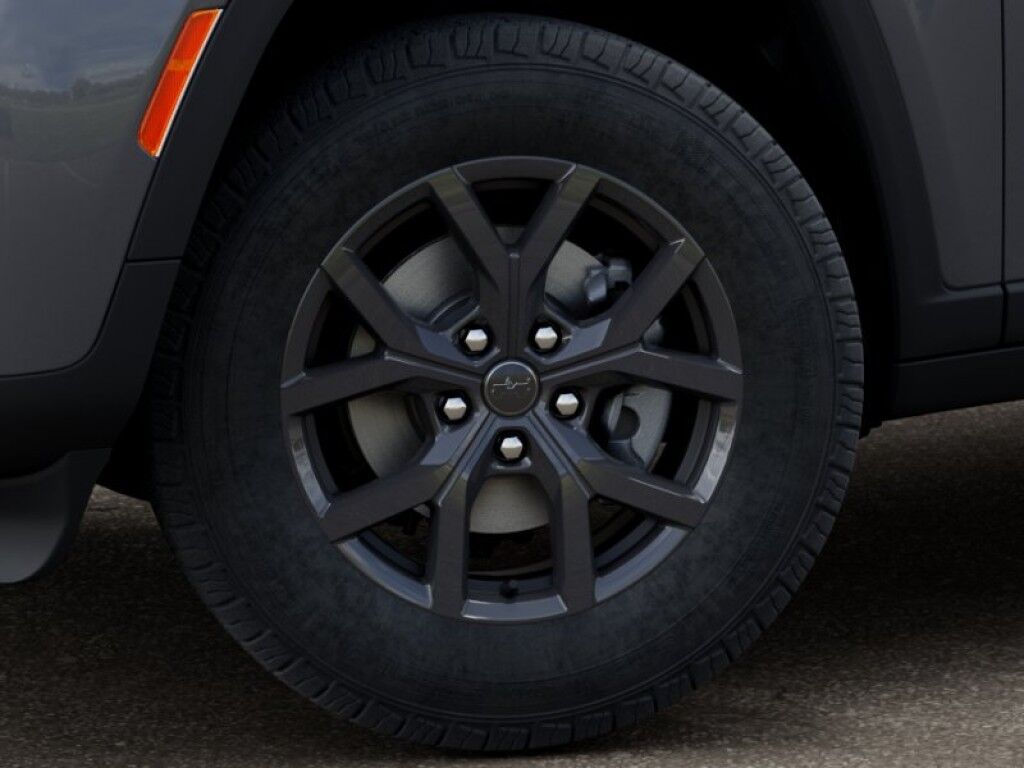 2027 Jeep Grand Cherokee Laredo Altitude Owego NY