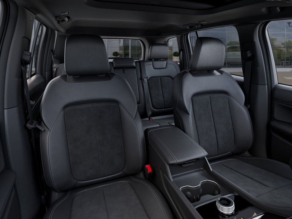 2027 Jeep Grand Cherokee Laredo Altitude Owego NY