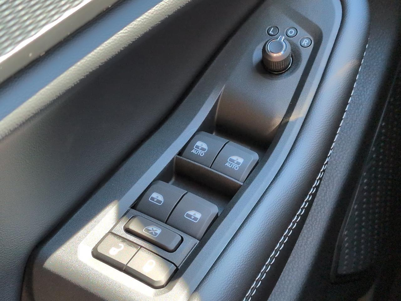 2027 Jeep Grand Cherokee Laredo Appleton WI
