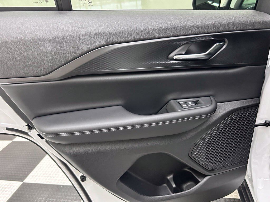 2027 Jeep Grand Cherokee Laredo Portland OR