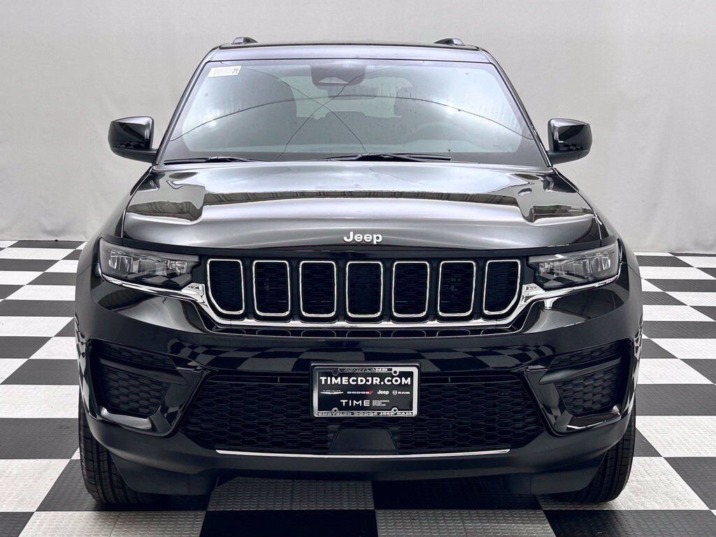 2027 Jeep Grand Cherokee Laredo Portland OR