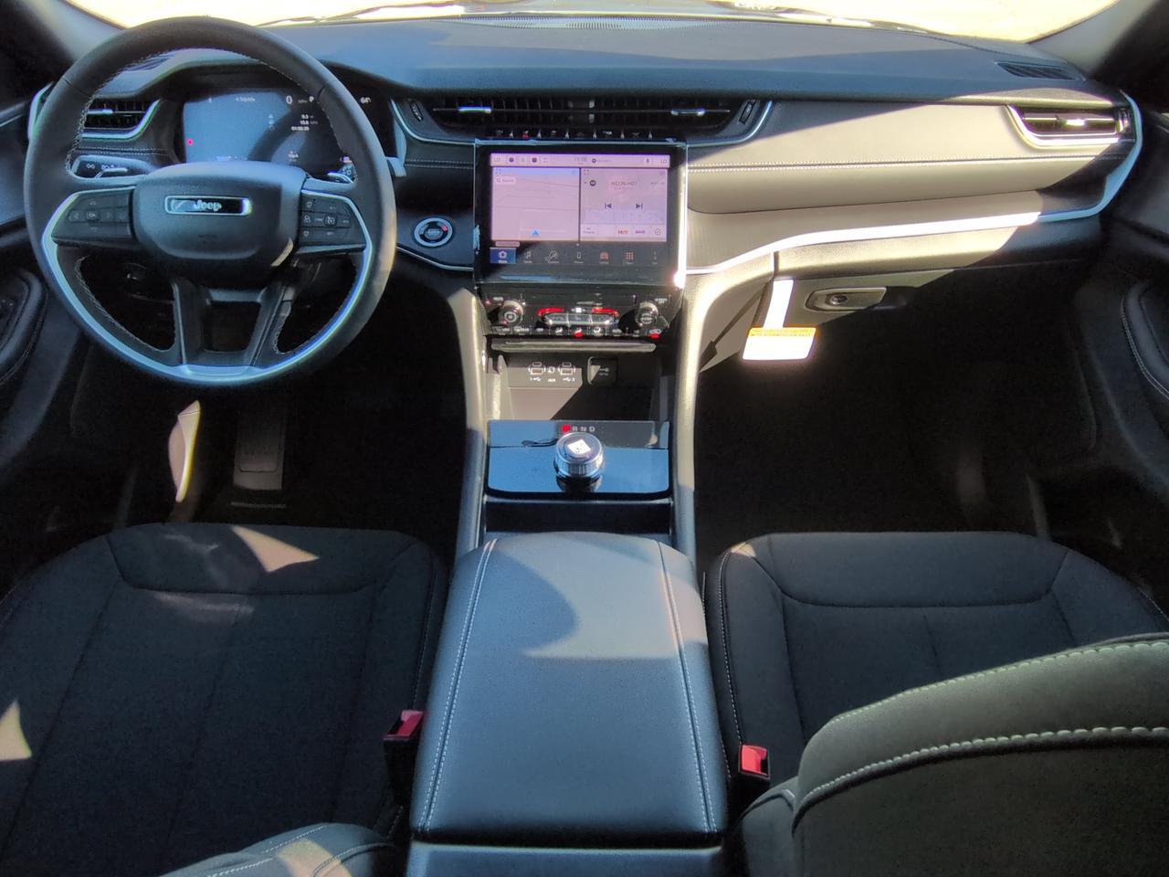 2027 Jeep Grand Cherokee Laredo Winder GA
