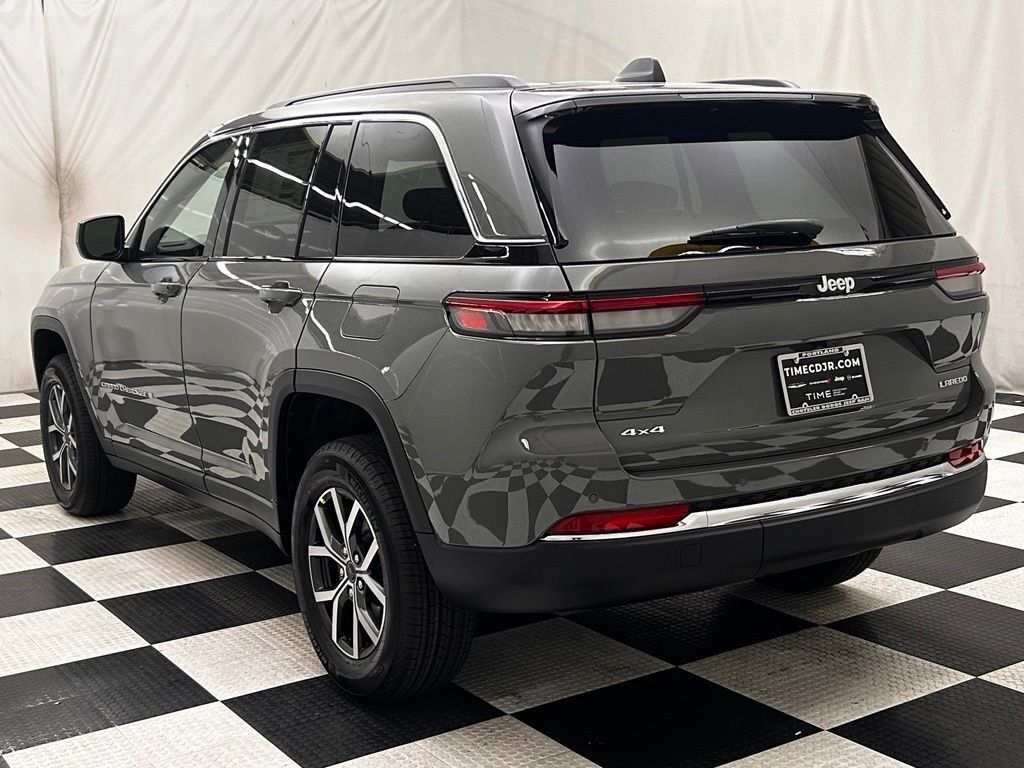 2027 Jeep Grand Cherokee Laredo X Portland OR