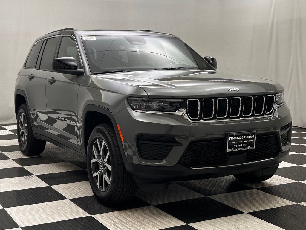 2027 Jeep Grand Cherokee Laredo X Portland OR