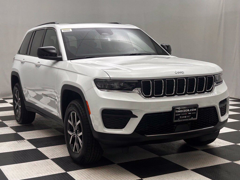 2027 Jeep Grand Cherokee Laredo X Portland OR