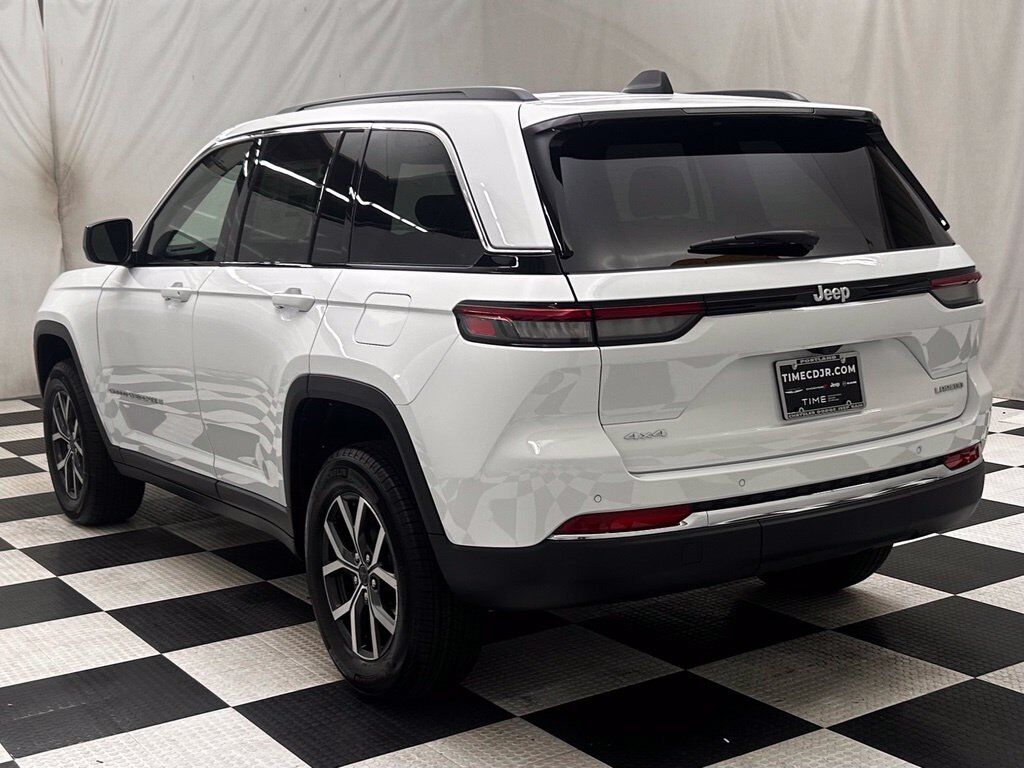 2027 Jeep Grand Cherokee Laredo X Portland OR