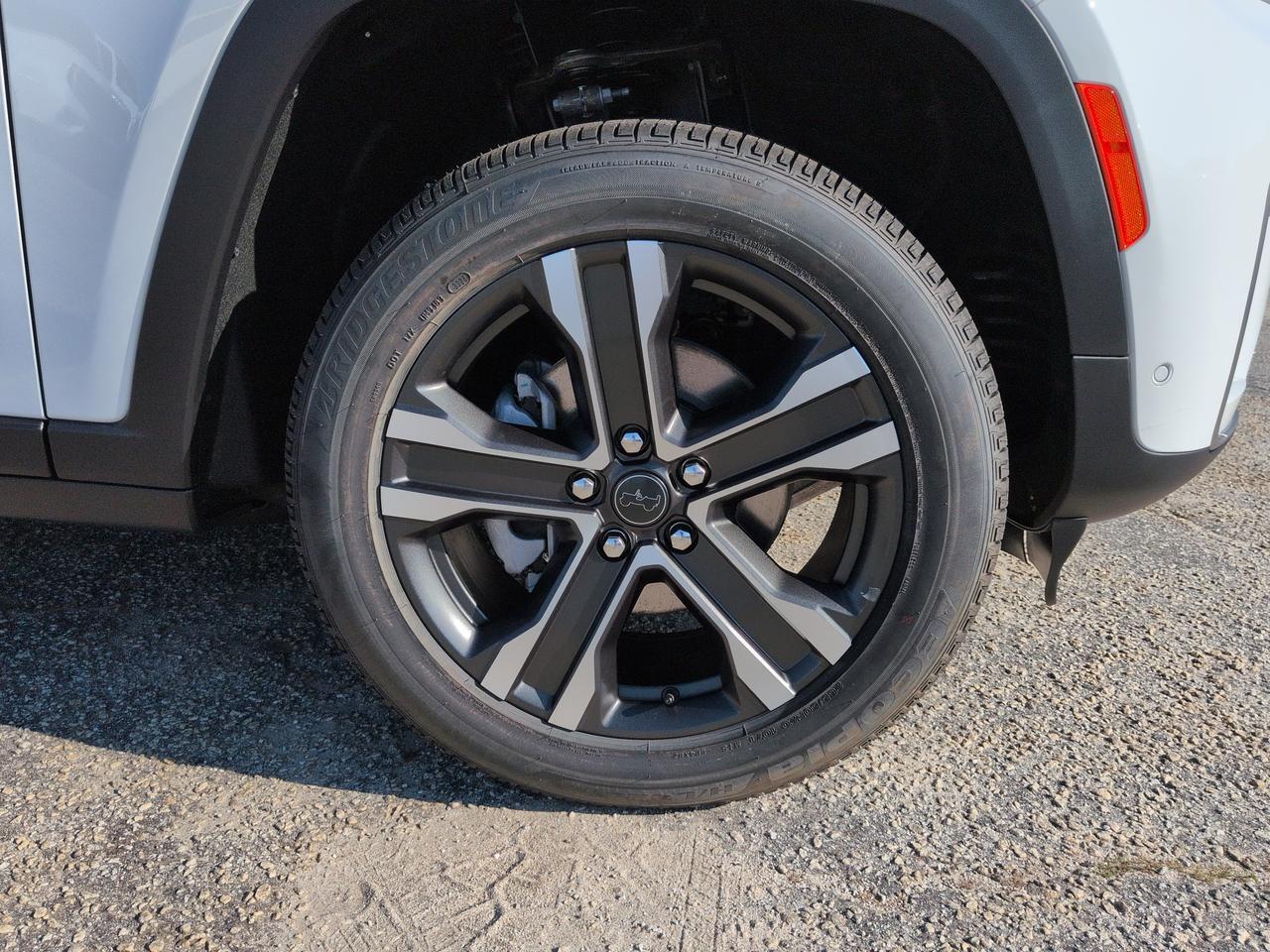 2027 Jeep Grand Cherokee Limited Appleton WI