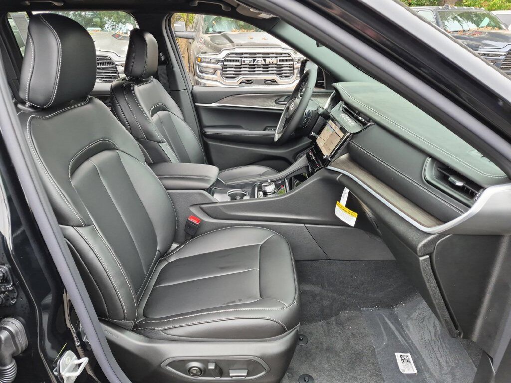 2027 Jeep Grand Cherokee Limited Gresham OR