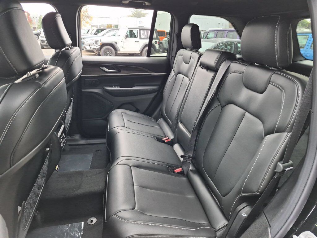 2027 Jeep Grand Cherokee Limited Gresham OR