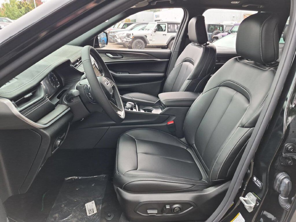 2027 Jeep Grand Cherokee Limited Gresham OR