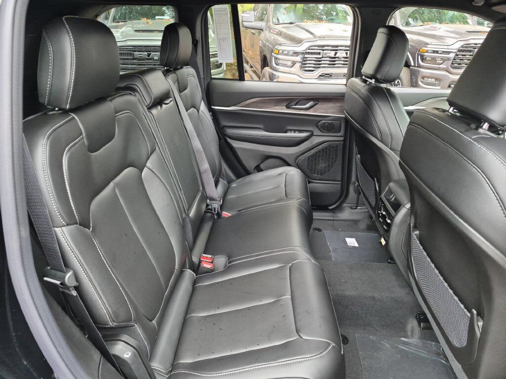 2027 Jeep Grand Cherokee Limited Gresham OR